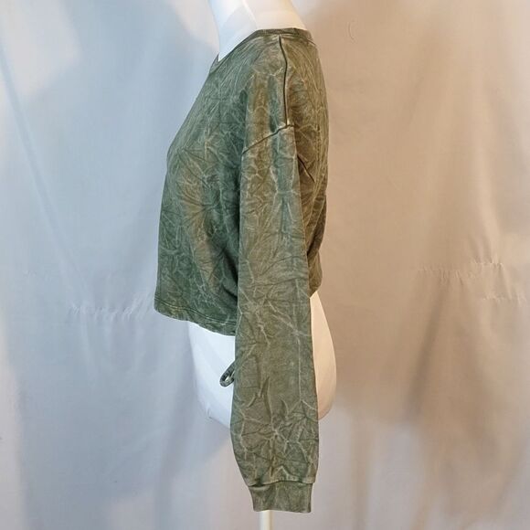 Forever 21 Cropped Women's Sweatshirt - Picture 3 of 7